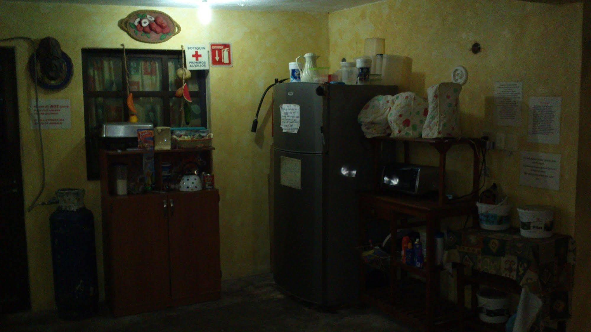 Amigos Hostel Cozumel Kültér fotó
